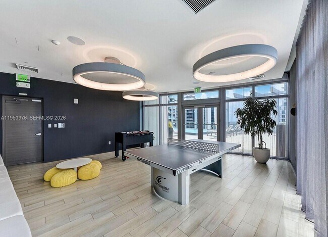 Building Photo - 1100 S Miami Ave