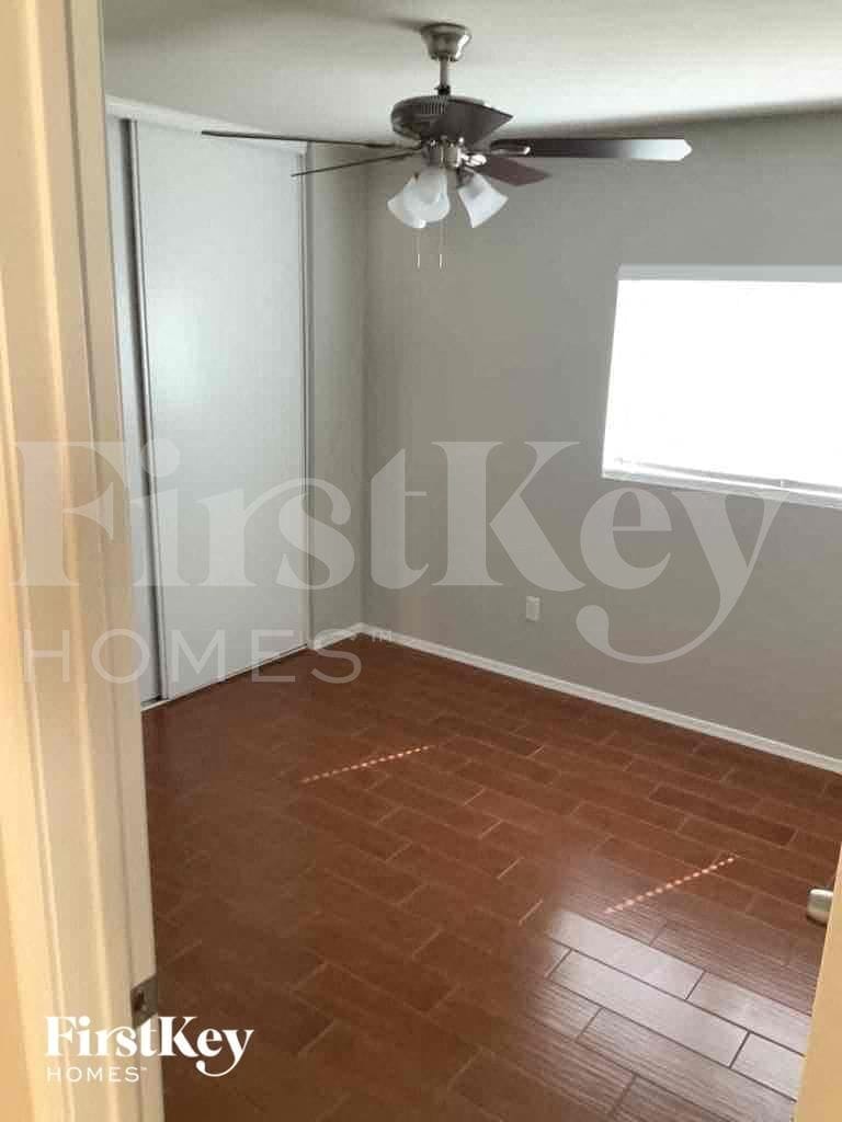 Building Photo - 15797 W Caribbean Ln