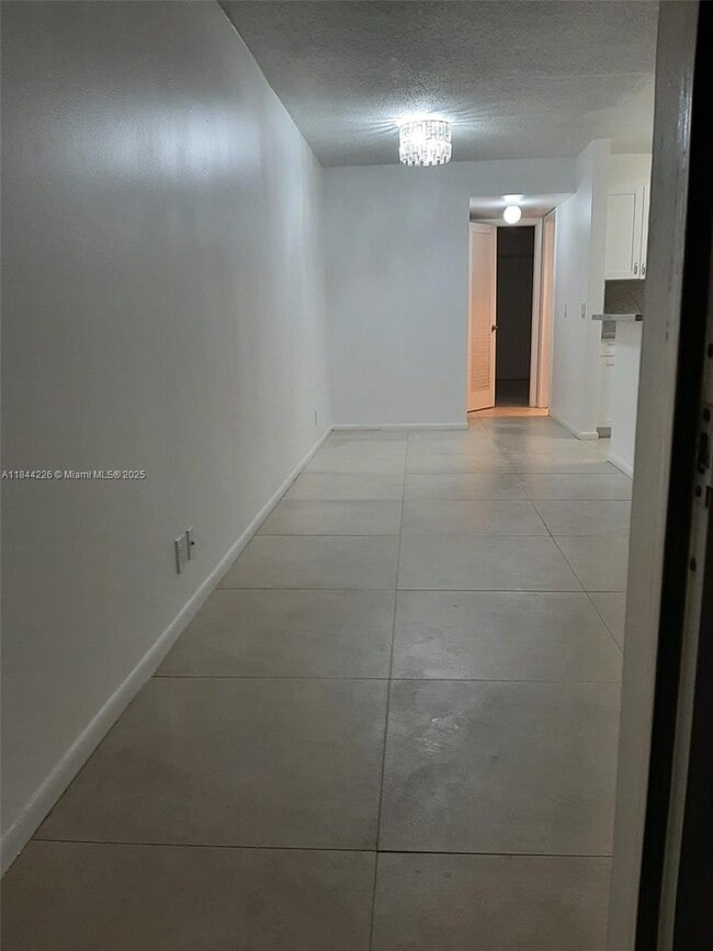 Building Photo - 187 Cambridge H
