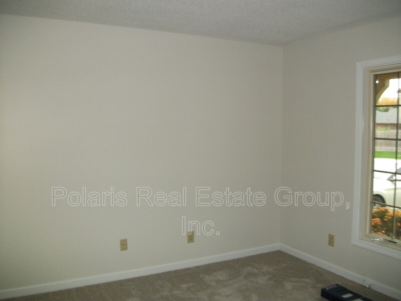 Building Photo - 12337 Brompton Rd
