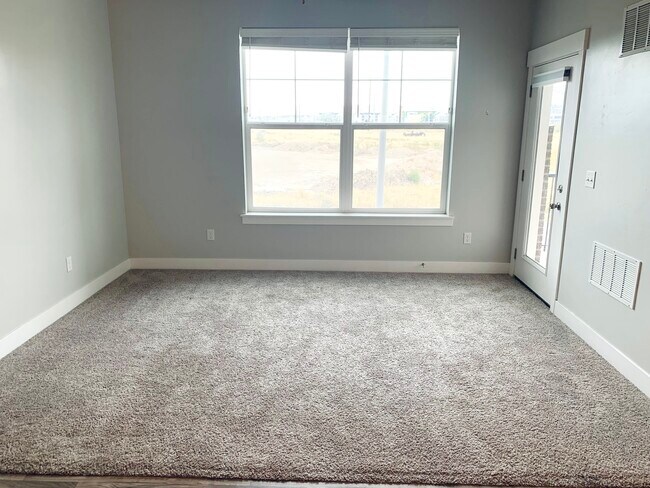 Building Photo - 3724 W 1850 N