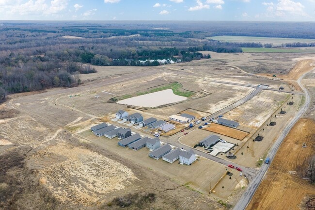 Building Photo - NEW CONTSTUCTION 4 bedroom, 2.5 bath home in Byhalia