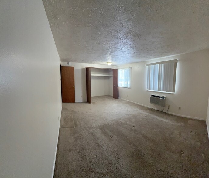 Building Photo - 4081 Airport Rd