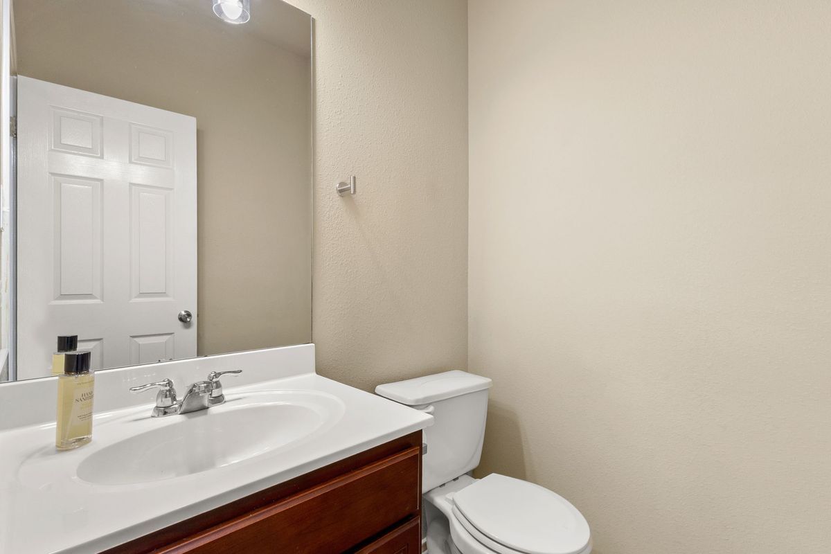 Building Photo - 5830 Palmetto Way