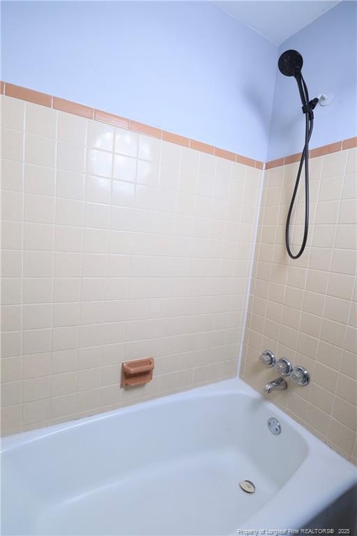 Building Photo - 615 Johnson St