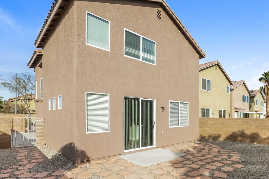 Building Photo - 9245 Lowery Point Ct