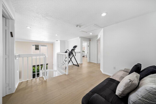 Building Photo - 5855 NW 42nd Way