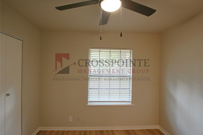 Building Photo - Remodeled 3-Bedroom, 1.5-Bath Retreat in North East Tyler!