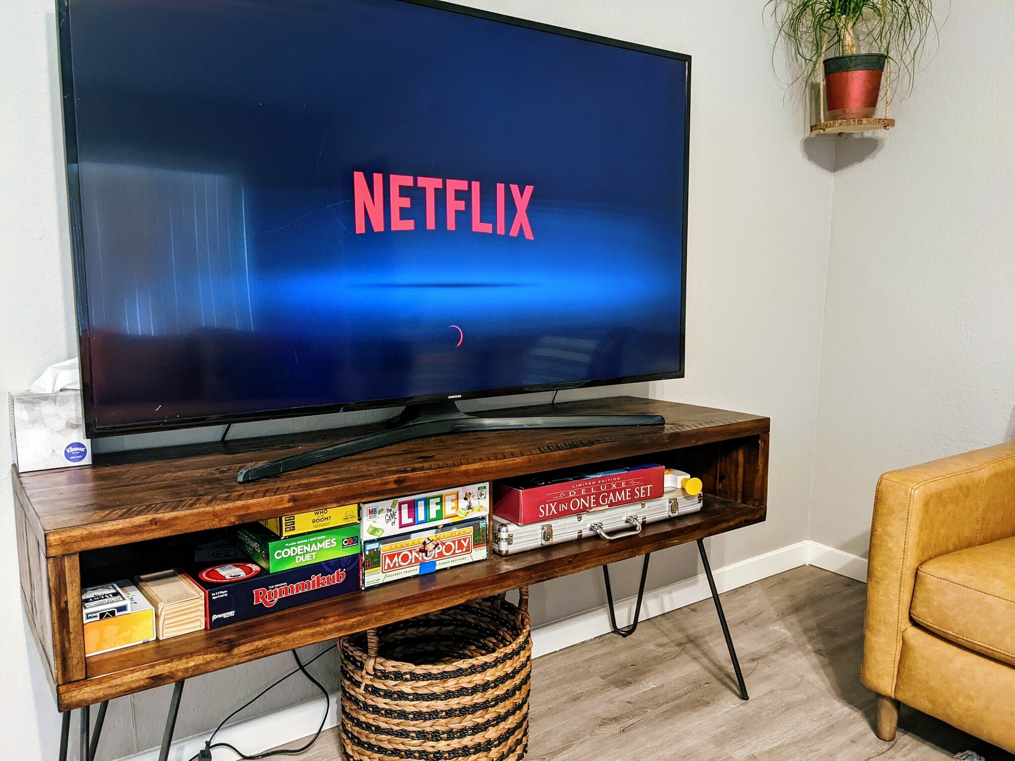 Building Photo - 1634 W 104th St