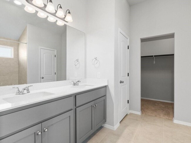 Building Photo - 308 Rimrock Ct