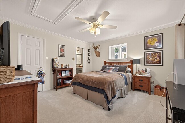 Building Photo - 9622 Fenchurch Dr