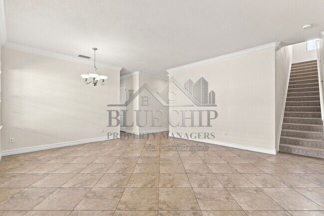 Building Photo - 10449 Henbury St