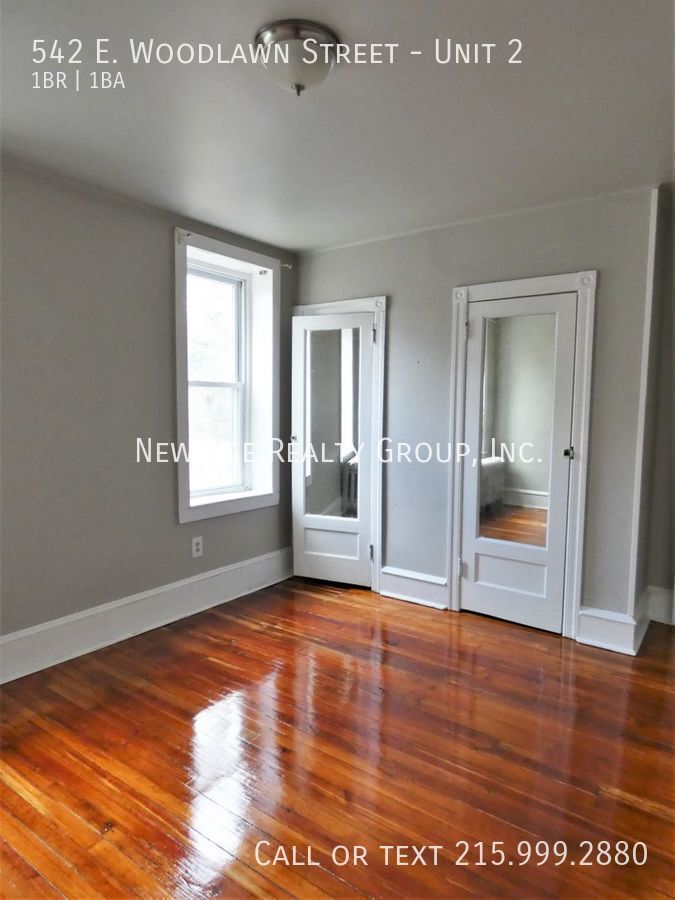 Building Photo - 542 E Woodlawn St