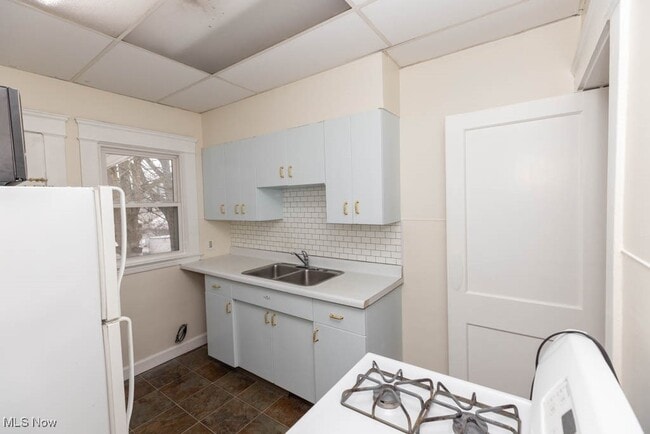 Building Photo - 1598 Alameda Ave