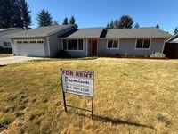 Building Photo - Well Maintained Three Bedroom Home in South Salem