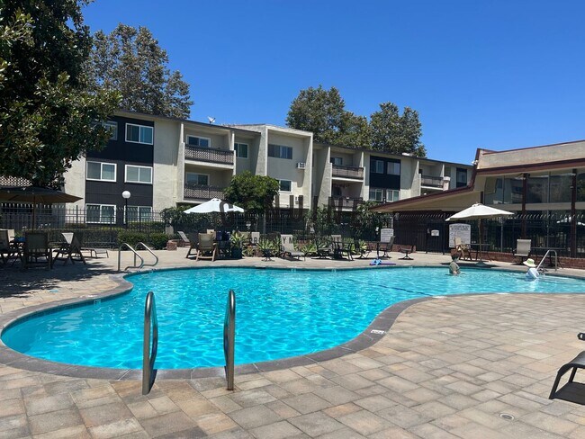 Building Photo - 12200 Montecito Rd