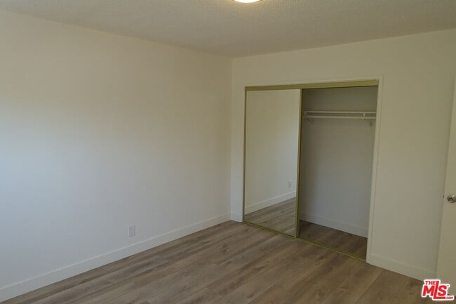 Building Photo - 1301 N Mansfield Ave