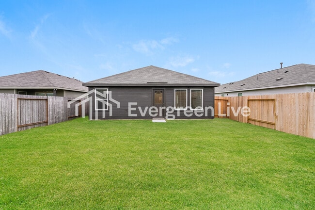 Building Photo - 7907 Meadow Cranesbill Ln