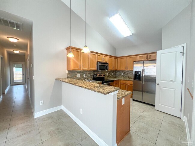 Building Photo - 8776 Bradfield Dr