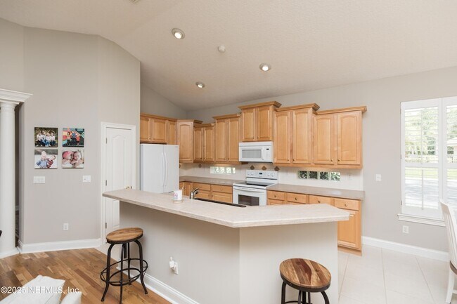 Building Photo - 212 Island Green Dr