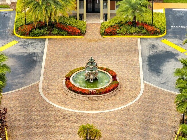 Building Photo - 6005 Westgate Dr