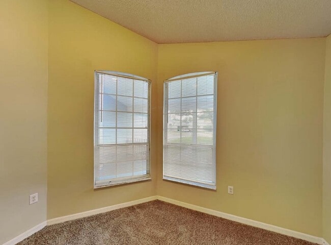 Building Photo - 13007 Ruthelen St
