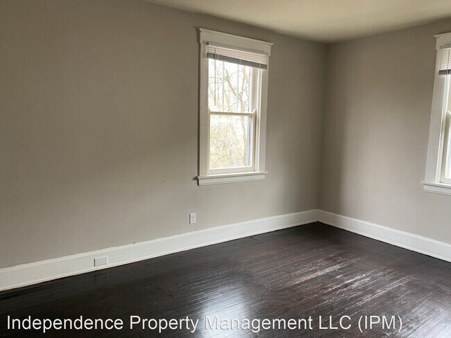 Building Photo - 3 br, 1 bath House - 22 Glen Este Pl,