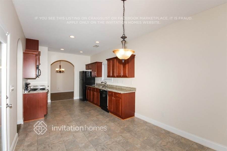 Building Photo - 421 Sweet Ashley Way