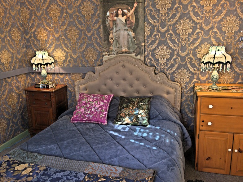 Primary bed Room - 111 Causeway Rd