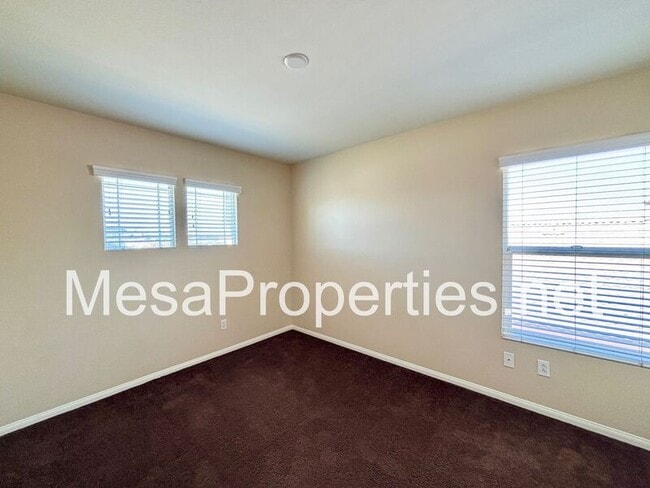 Building Photo - 16677 Desert Lily St