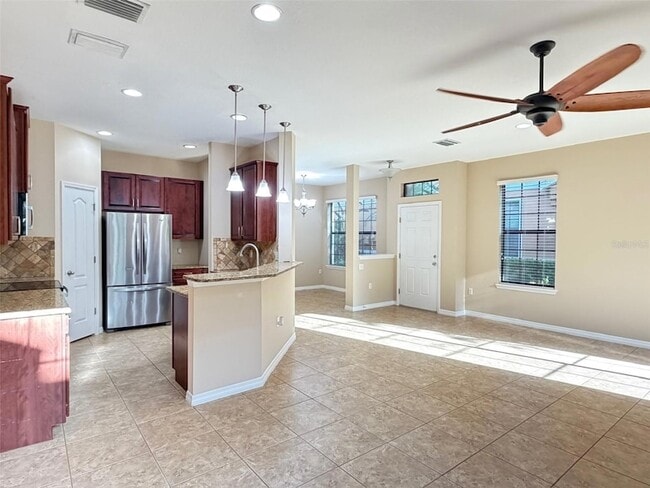 Building Photo - 5722 Kinglethill Dr
