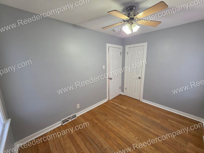 Building Photo - 2 Bedroom / 2 Bath Home Walking Distance to PNW-Hammond Campus