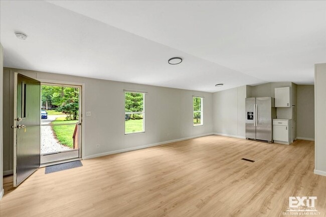 Building Photo - Welcome to Your Fresh Start at 139 Cookout...