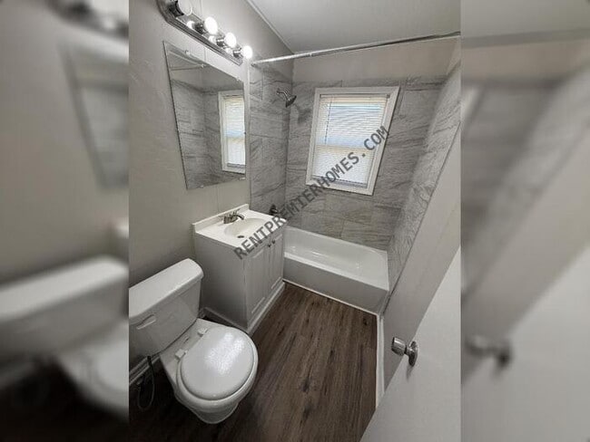 Building Photo - 1133 NW 84th St