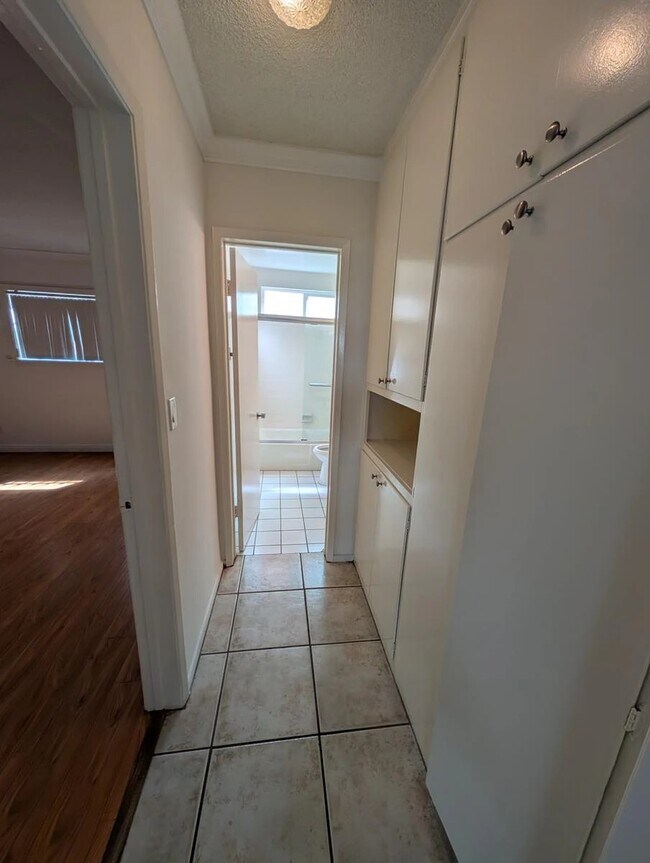 Building Photo - 12235 Pacific Ave