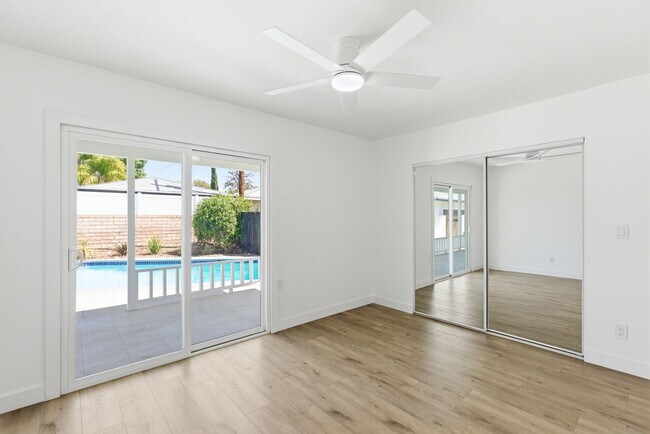 Building Photo - Beautiful modern 3 Bed + 3 Bath House + Pool + Garage
