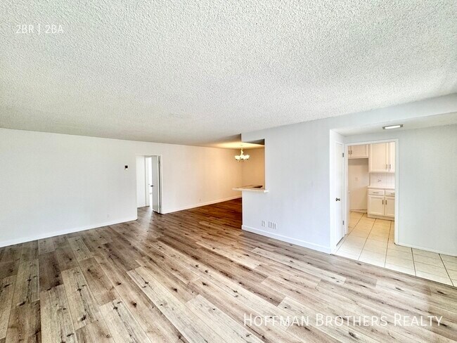 Primary Photo - 1420 Rexford Dr