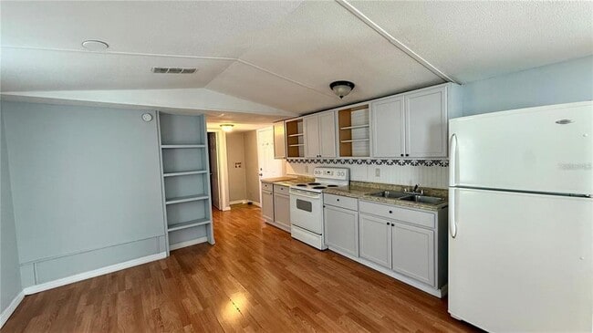 Building Photo - 639 Ellison Pkwy