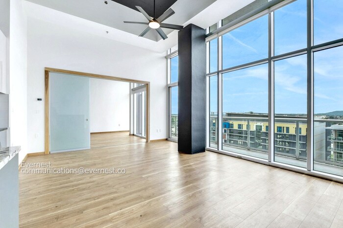 Building Photo - 1154 Division St