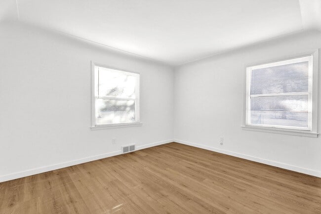 Building Photo - 3BD | 2BTH - NEWLY RENOVATED - WEST BLOOMFIELD, MI (3 MONTH SPECIAL)