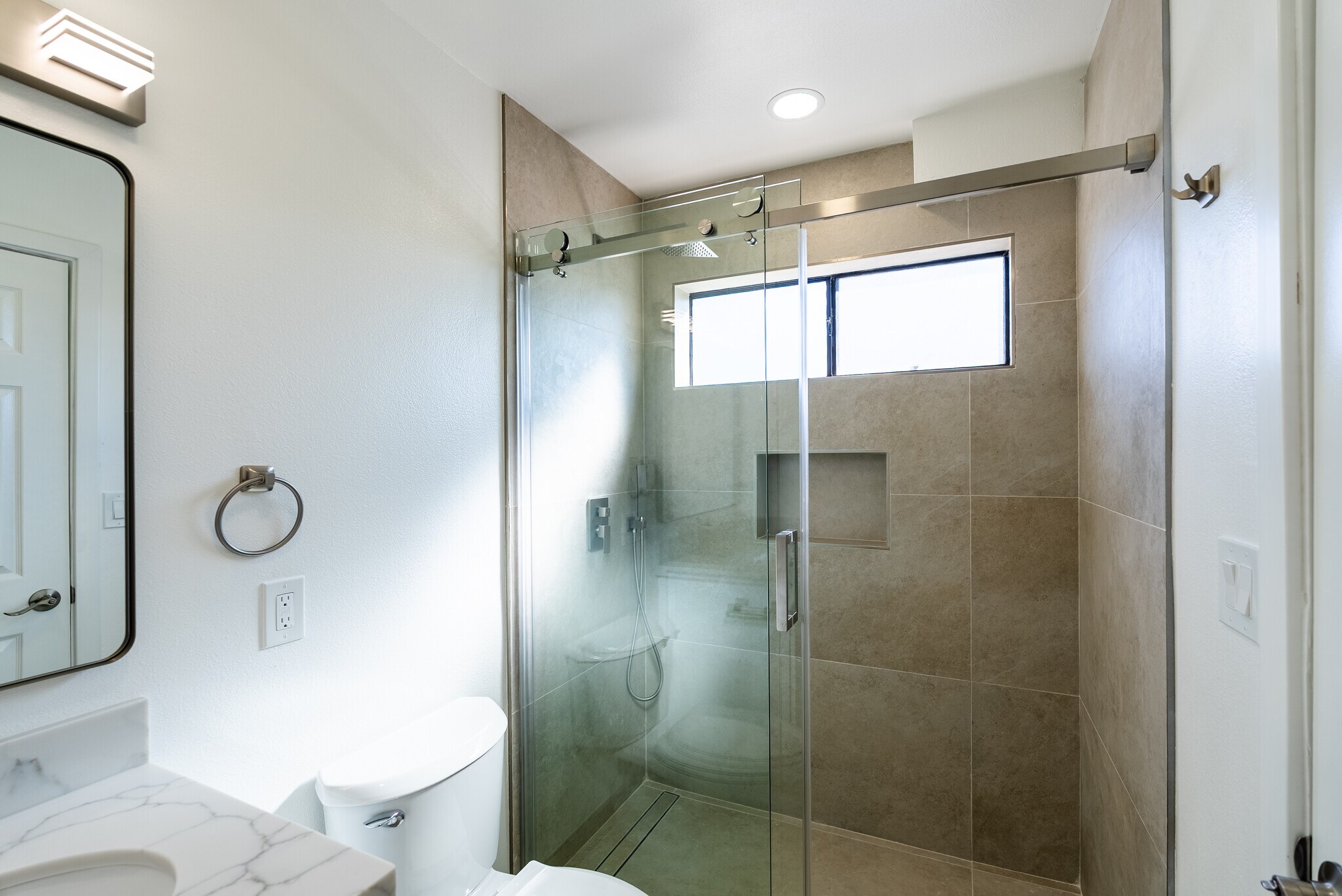 Building Photo - 123 S Roosevelt Ave