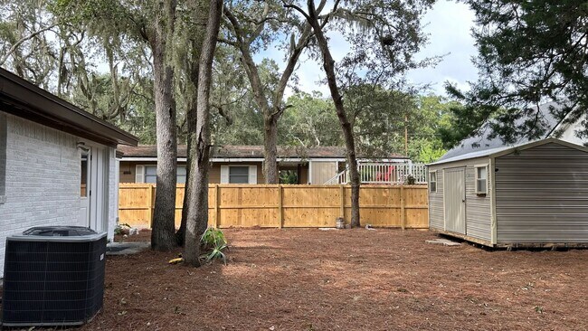Building Photo - 116 N 20th St