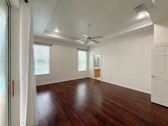 Building Photo - 9512 Greenpointe Dr