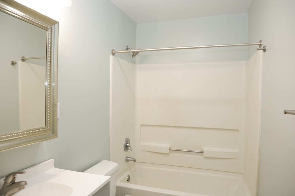 Building Photo - 1708 Walker Ave