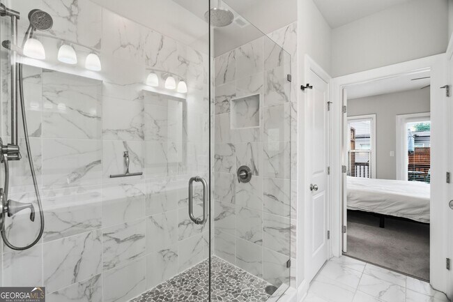 Building Photo - 4245 Deming Cir