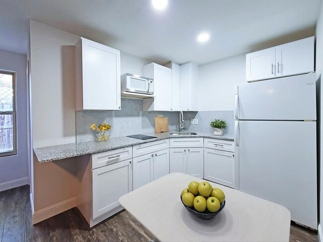 Building Photo - Private Studio in Lewisville
