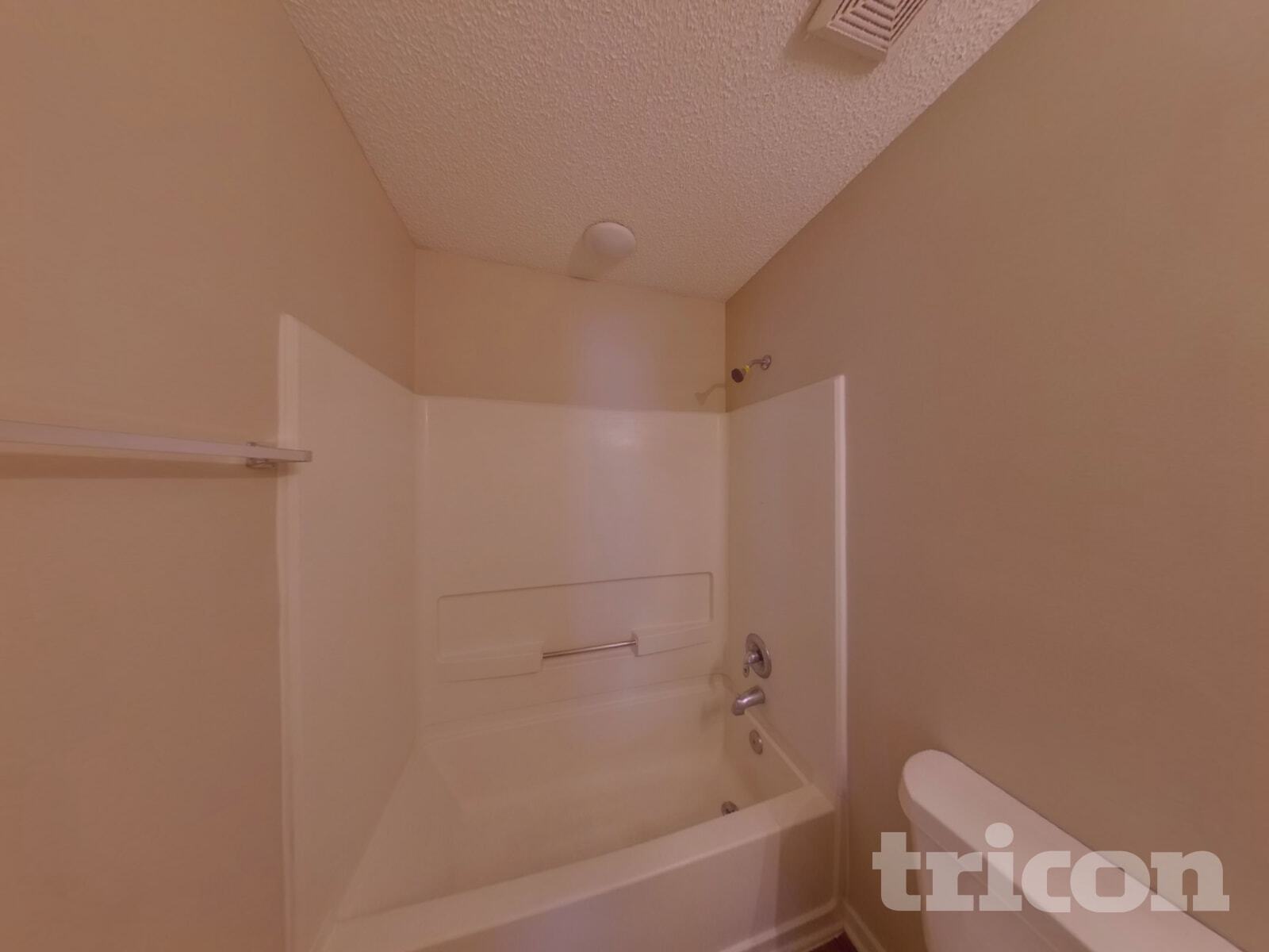 Building Photo - 228 Summer Park Rd