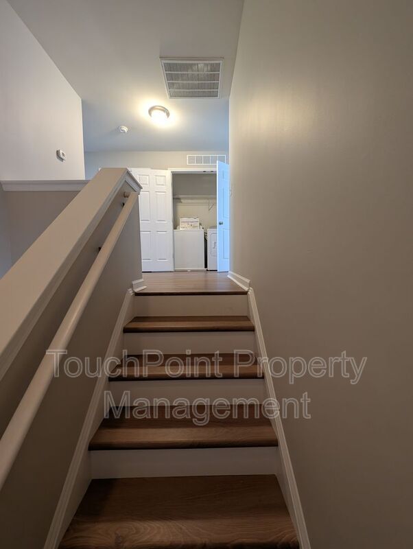 Building Photo - 11307 Breezehill Ln