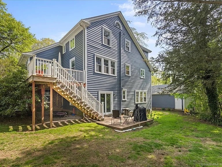 Building Photo - 203 Ridgewood Ave