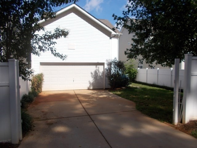 Building Photo - 8919 Cinder Ln